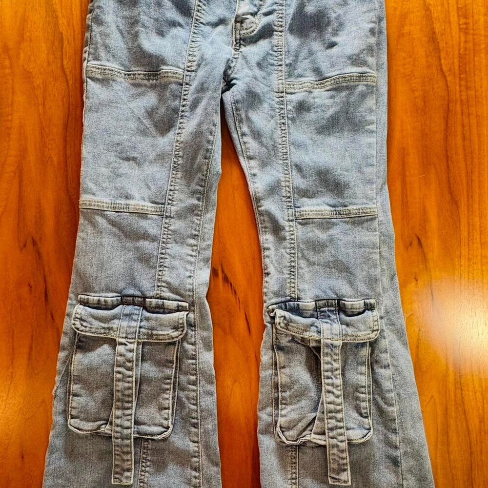 Light wash denim cargo flare